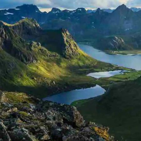 Leilighet Med Balkong Og Havutsikt Pa Napp. Ngoại thất bức ảnh
