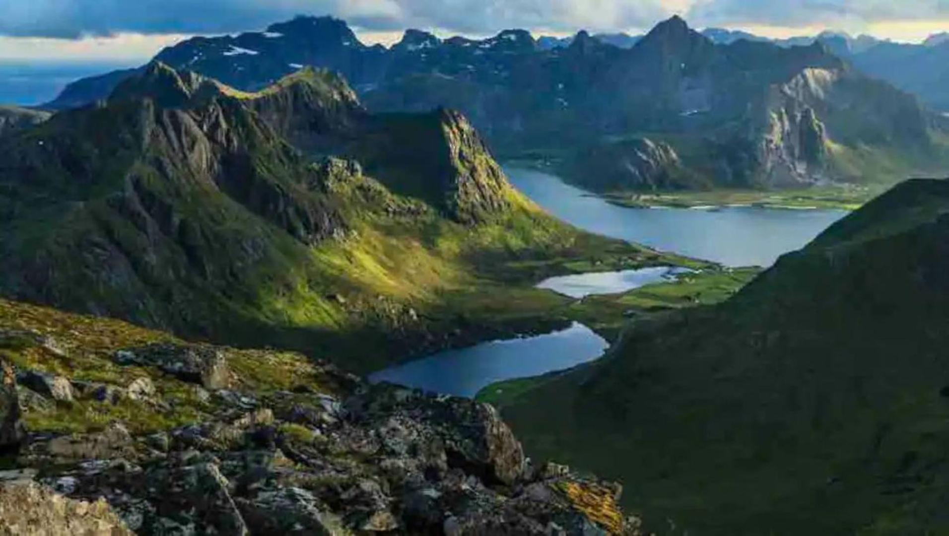Leilighet Med Balkong Og Havutsikt Pa Napp. Ngoại thất bức ảnh